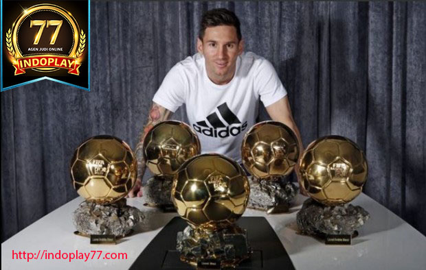 Lionel Messi - menciptakan rekor sebagai pemain termuda dengan penampilan terbanyak di pentas Liga Champions